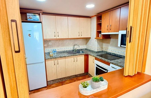 Torrequebrada Apartment | Large Apartment with Sea Views & Terrace