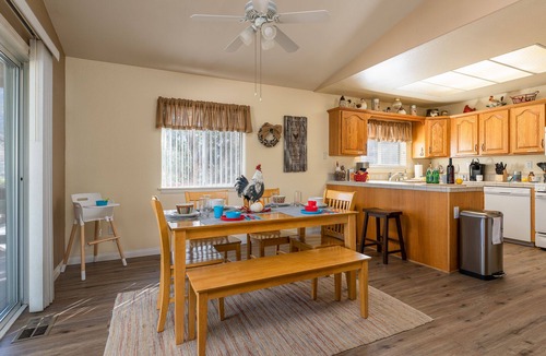 Kernville House | Lazy Squirrel - Cozy Family House. Game Room. Mountains. 10 min River
