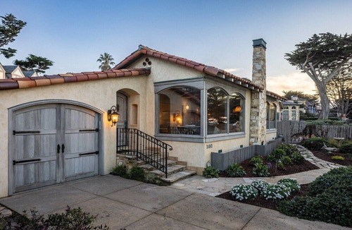 Carmel Point House | Located on Carmel’s most exclusive street overlooking Carmel Beach.