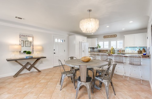 Downtown House | LOCATION! 7 Bedrooms - VIEW - Steps to Sand+Ocean+Pier+Downtown PISMO BEACH!