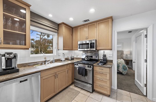 Laguna Beach Villa | Location direct beach access stroll to main beach swim kayak+