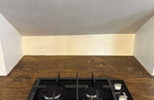 Y Area Cottage | Lovely 3-bedroom cottage in South Lake Tahoe perfect for your getaway