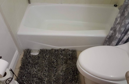 Pico - Robertson Apartment | Lovely Master bedroom Suite & fast WIFI by West LA (private room)