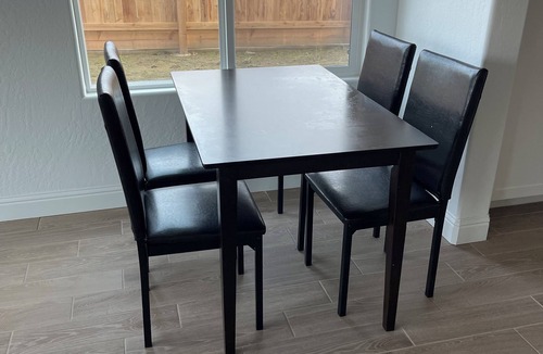 Hanford Apartment | Lovely studio in charming Hanford perfect for getaway