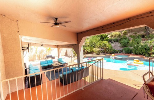Green Valley North Villa | Luxurious 5-bedroom villa l 8 mins from Las Vegas Strip