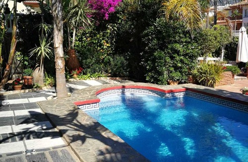 Torrequebrada Villa | Luxurious Majestic Villa with pool by the beach