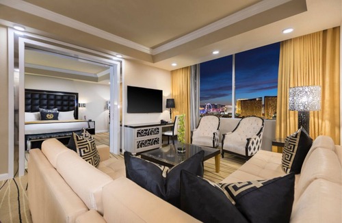 Winchester Villa | Luxurious, Romantic & Spacious One Bedroom Villa one block from Las Vegas Strip!