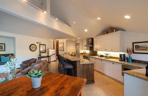 Avila Beach Condo | Luxury 2 Bedroom/2 Bath Condo - Steps To Beach & Town