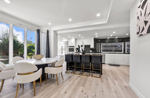 Woodland Hills House | Luxury 6500 SQFT, 7BR Estate Pool, Spa, Sauna, Basketball & BBQ