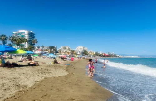 Torrequebrada Apartment | Luxury beachfront apartment in Benalmadena Costa