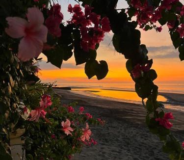 Dencarik Villa | Luxury Beachfront Relaxation at The Villas North Bali