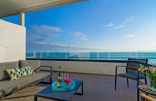 Carlsbad Village Villa | Luxury Beachfront Villa - Penthouse B