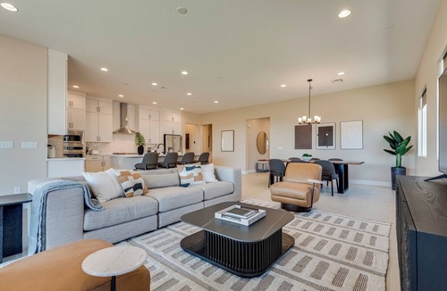 Enterprise Villa | Luxury bungalow, 4 bedrooms, 3.5 bathrooms, near By Ave 9242