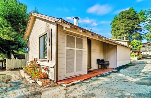 Northeast Carmel House | Luxury Carmel Suite Walk 25 min walk Carmel Beach 109