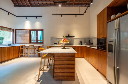 Pererenan Villa | Luxury Estate | 2 Pools | Walk to Pererenan Beach