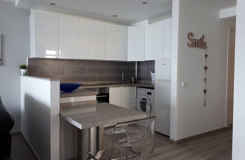 Benalmadena Costa Apartment | Luxury First-Line Beach-Front Apt VFT/MA 02508 Wifi, UK TV, Air Con