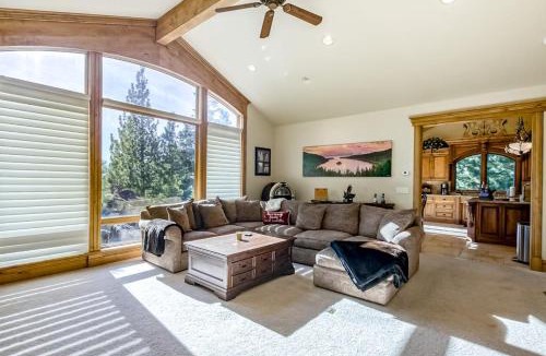 Round Hill Village House | Luxury home with fireplaces AC home office & 2-car garage sleeps 10