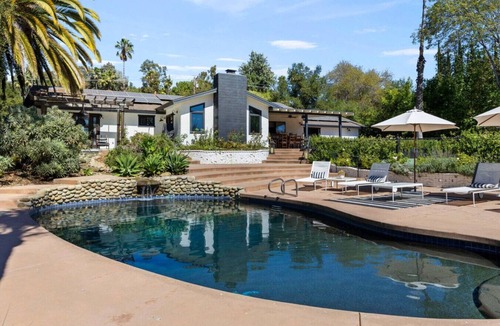 Meiners Oaks House | Luxury Ojai Escape: Pool, Jacuzzi & Tennis Court