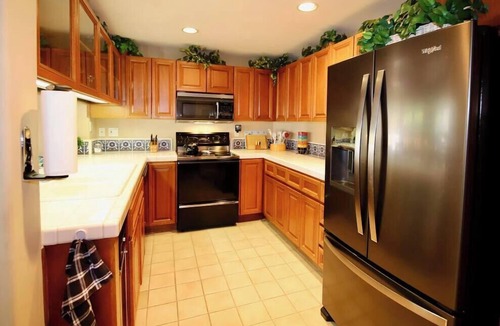Avalon Villa | Luxury Spacious Serene Villa in Hamilton Cove 13-36