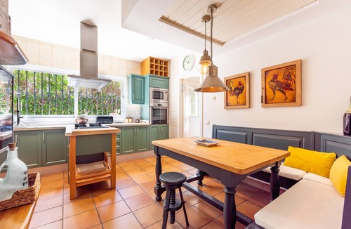 Benalmadena Costa Villa | 'Luxury Villa Larios Torrequebrada' with Sea View, Pool & Wi-Fi