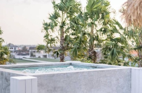 Babakan Villa | Luxury Villa Luja by GORO in Canggu - 5 Bedroom Jacuzzi, Gym, Golf
