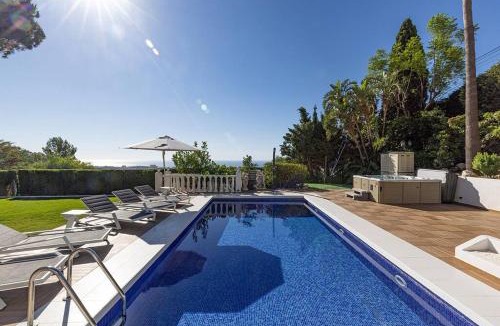 La Capellania Villa | Luxury villa with beautiful sea view & jacuzzi