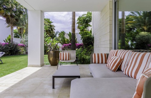 Marbella Villa | Luxury villa with private pool & sea views Río Real