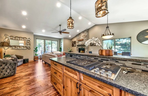 Tahoe Paradise House | Lx24 south lake tahoe brand new cabin vhr210131