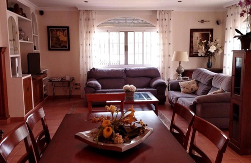 Velilla-Taramay Villa | Magnificent Villa with pool next to the beach