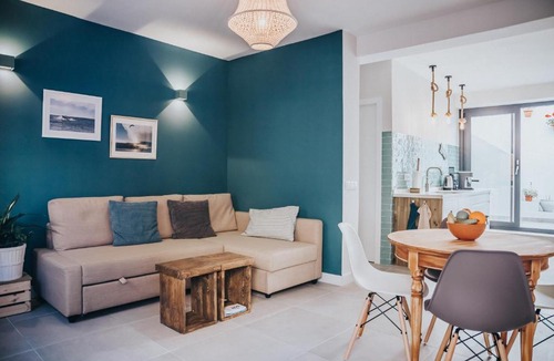 Las Acacias House | Malaga Beach House, 2 city bikes, 2 children's bikes, WiFi, BIG terrace, BBQ, Family, Childfriendly