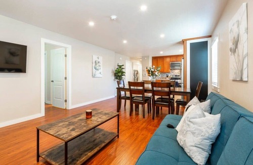 Northside House | Marbella Lane-Spacious 5BR Ideal for Biz & Families in SJ