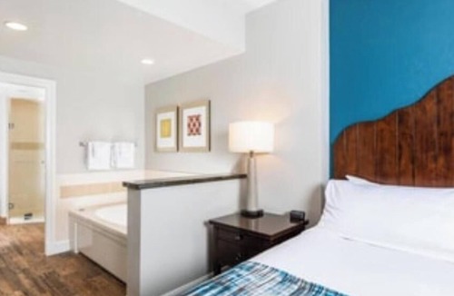 Bijou Park Resort | Marriott's Timber Lodge: Independence Day Tue Jun 30, 2026 - Sun Jul 05 2026