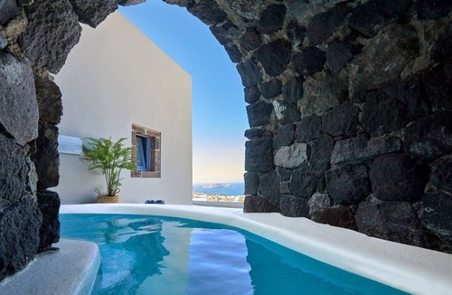 Santorini Villa | Marvelous Santorini Apartment | 1 Bedroom Suite | Apartment Jakotsumaru