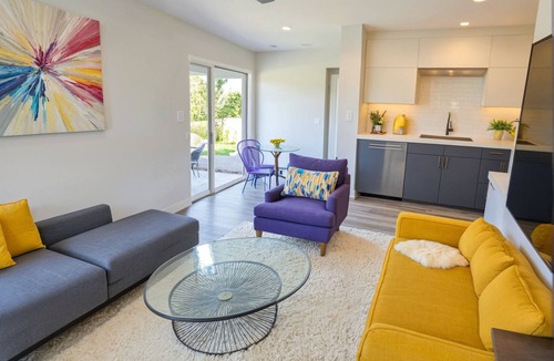 Melrose Apartment | Melrose Rooftop Boutique Residences