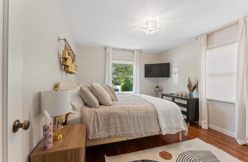 Old Southwest House | Midtown Bungalow