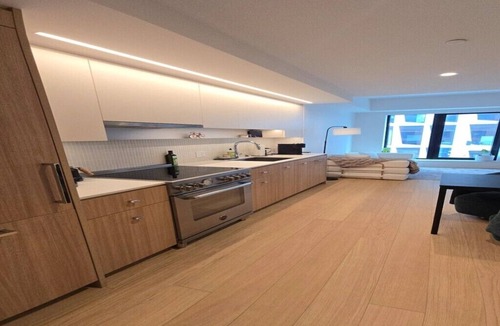 China Basin Apartment | Modern 1-Bedroom in Mission Rock with Gym, Sauna, Golf Simulator