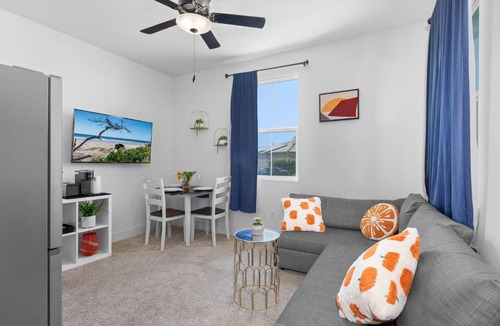 Rosedale Apartment | Modern 1BR Suite w AC Sleeps 3, NW Bakersfield