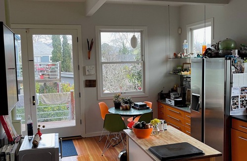 Southwest Berkeley House | Modern 3-Bedroom Getaway with Hot Tub