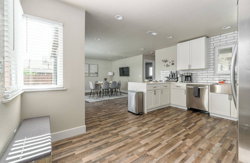 Southwestern Sacramento House | Modern Home Pet Playground