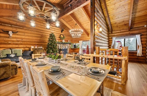 Big Bear Lake Villa | Modern Log Home-Walk2Slopes&Trails-Spa-Arcade-EVch