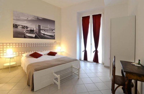Historical Downtown Salerno House | Motel