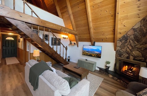Cedar Glen Cabin | Mountain modern A-Frame near Lake Arrowhead. Just remodeled! 2 units for 1 price