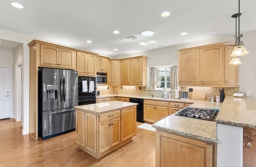 Temecula House | Mountain Retreat: 5 acre Views + 6 min to Old Town, 15 min to Wineries