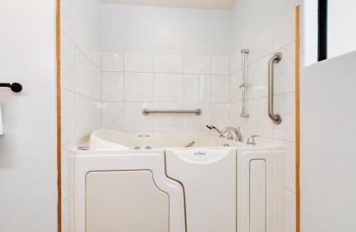 Fletcher Hills Villa | Mountain View 10BR Sleeps 31 Pool Spa Games