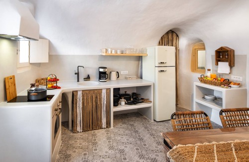 Messaria Villa | Mystagoge Retreat cave with an indoor pool and gym