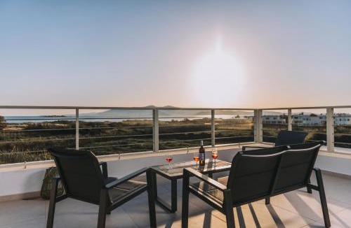 Plaka Apartment | Naxos Cube Villa Panoramic Views Maisonette with Sea View 2 min walk to Plaka Beach