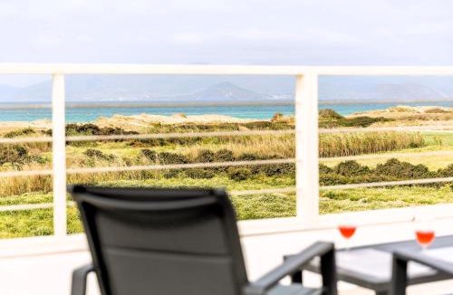 Plaka Apartment | Naxos Cube Villa Panoramic Views Maisonette with Sea View 2 min walk to Plaka Beach