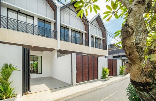 Dalung Villa | New 3BR Modern Luxury Villa Canggu with Pool Terrrace - Casa De Avisha Padonan 1
