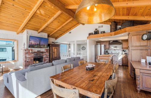 Silver Strand House | NEW! Beach Front Coastal Living