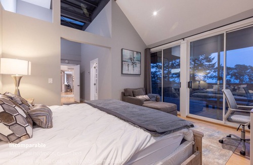 Tamalpais-Homestead Valley House | **NEW** Incomparable 4BR Glass Mountain Oasis
